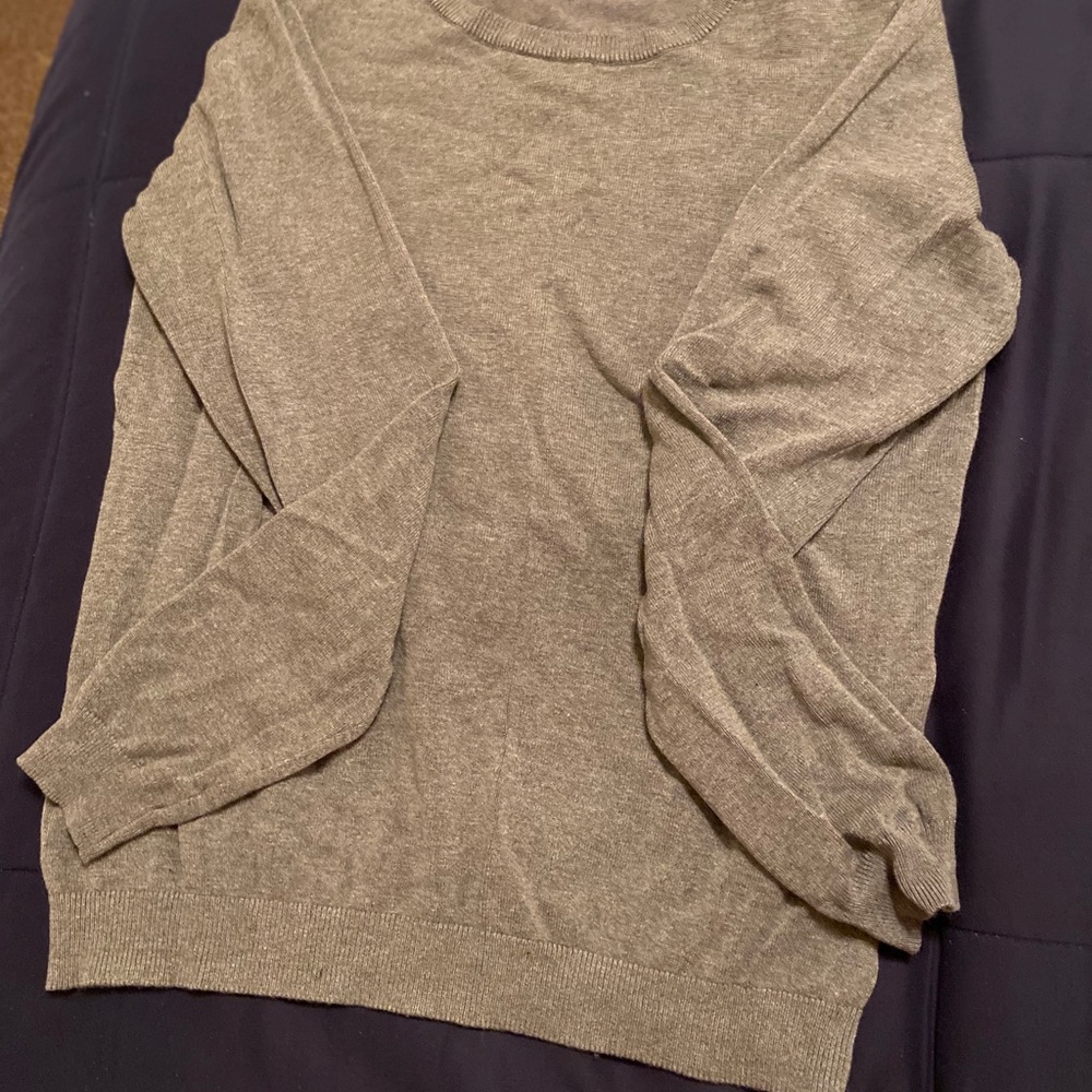Gray shirt